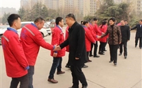 �����������쵼һ��ݰ�����Ϲ�˾�߷�ο��