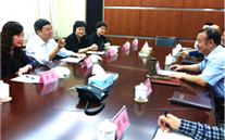 ��ɿ���ί��ί������һ����ׯ����Ϸ���ŵ���